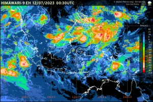 BMKG Perkirakan Wilayah Sulawesi Utara Masih Dilanda Cuaca Ekstrem - Badan Meteorologi, Klimatologi, dan Geofisika (BMKG) mengeluarkan peringatan bahwa wilayah Sulawesi Utara masih berpotensi mengalami cuaca ekstrem dalam beberapa hari ke depan. Peringatan dini cuaca ekstrem ini berlaku hingga tanggal 14 Juli 2023.