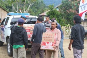 Terdampak Gempa di Sigi, Sulteng - Gempa bumi dengan kekuatan magnitudo 5,3 yang mengguncang Kabupaten Sigi, Sulawesi Tengah, telah menimbulkan dampak signifikan pada warga Sigi.